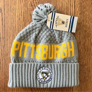 **SOLD**NWT Pittsburgh Penguins Beanie